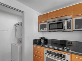 253 NE 2nd St 2902, Miami FL 33132