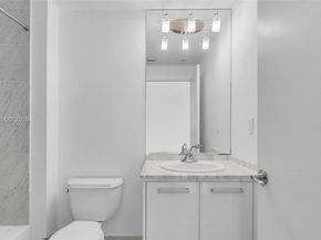 253 NE 2nd St 2902, Miami FL 33132