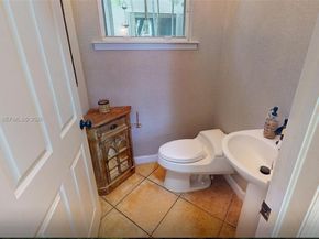 949 N Harbor Vw N, Hollywood FL 33019
