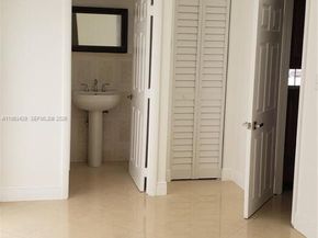 11242 SW 62nd Ln, Miami FL 33173