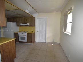 1301 Campanelli Dr, Plantation FL 33322