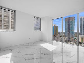1300 Brickell Bay Dr 2402, Miami FL 33131