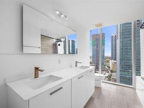 1300 Brickell Bay Dr 2402, Miami FL 33131