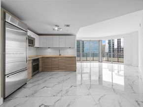 1300 Brickell Bay Dr 2402, Miami FL 33131