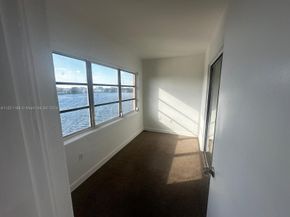 18700 NE 3rd Ct 626, Miami FL 33179
