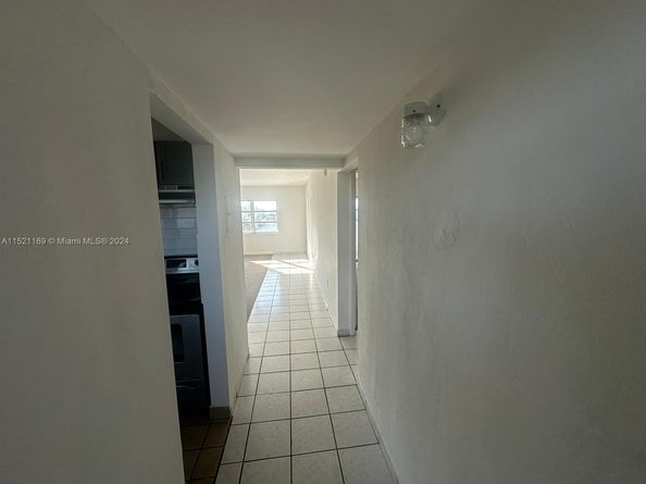 18700 NE 3rd Ct 626, Miami FL 33179