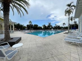 2875 NE 4th St, Homestead FL 33033