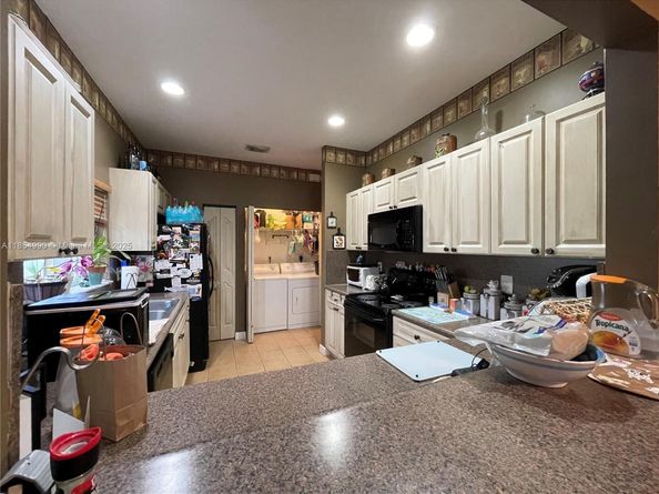 2875 NE 4th St, Homestead FL 33033