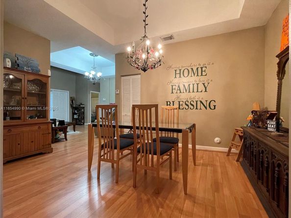 2875 NE 4th St, Homestead FL 33033