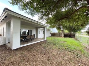 2875 NE 4th St, Homestead FL 33033