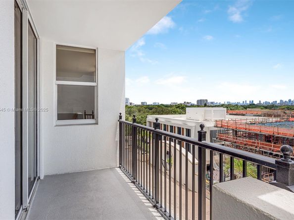 4100 Salzedo St 601, Coral Gables FL 33146