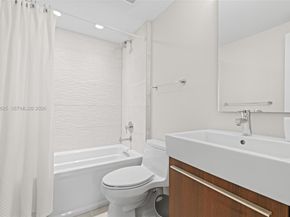 1665 Bay Rd 518, Miami Beach FL 33139