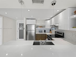 1665 Bay Rd 518, Miami Beach FL 33139