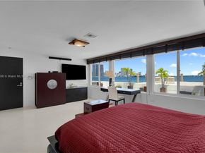 1111 N Venetian Dr, Miami FL 33139