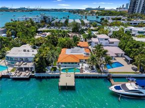 1111 N Venetian Dr, Miami FL 33139
