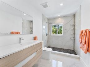 1903 Bay Dr, Pompano Beach FL 33062