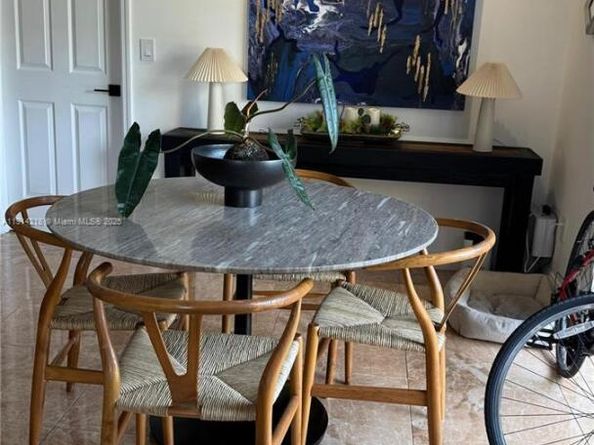 4713 NW 7th St, Miami FL 33126