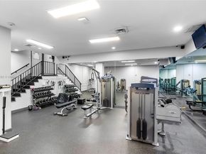 251 174 107, Sunny Isles Beach FL 33160