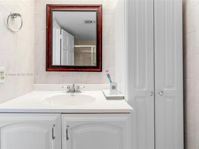 251 174 107, Sunny Isles Beach FL 33160