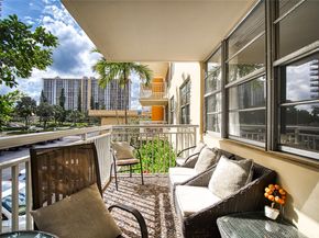 251 174 107, Sunny Isles Beach FL 33160