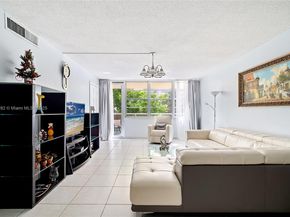 251 174 107, Sunny Isles Beach FL 33160