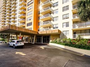 251 174 107, Sunny Isles Beach FL 33160