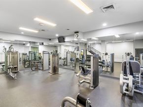 251 174 107, Sunny Isles Beach FL 33160