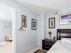 251 174 107, Sunny Isles Beach FL 33160