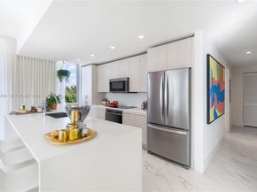 2000 Metropica Way 203, Sunrise FL 33323