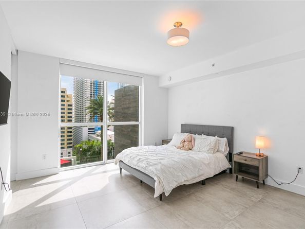 1080 Brickell Ave 1502, Miami FL 33131