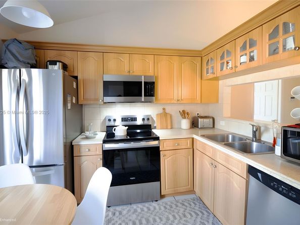 7131 Tam Oshanter Blvd, North Lauderdale FL 33068