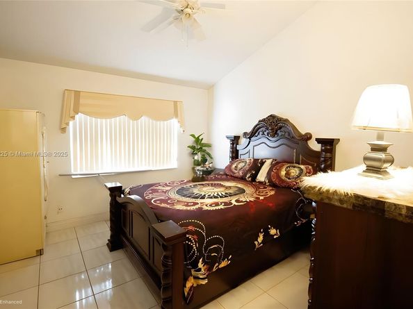 7131 Tam Oshanter Blvd, North Lauderdale FL 33068