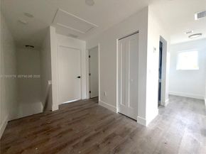 1629 NW 40th St, Miami FL 33142