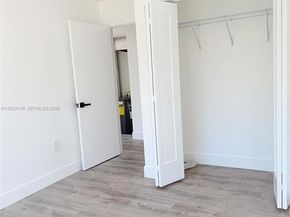 1629 NW 40th St, Miami FL 33142