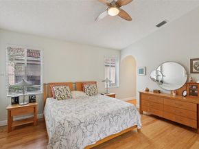 8752 NW 75th Ct, Tamarac FL 33321