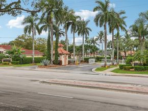 8752 NW 75th Ct, Tamarac FL 33321