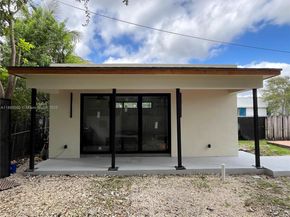 150 NW 44th St, Miami FL 33127