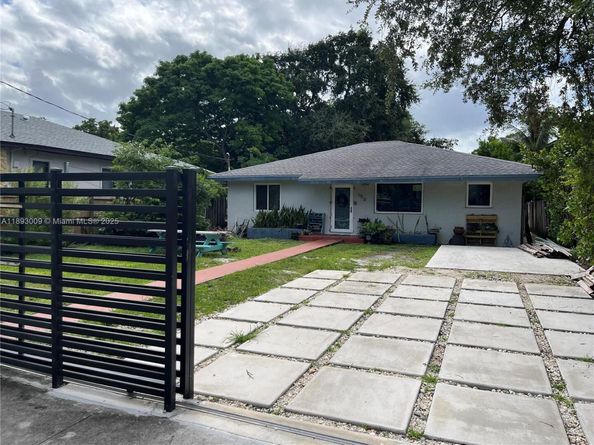 150 NW 44th St, Miami FL 33127