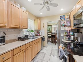 8431 NW 12th St D68, Plantation FL 33322