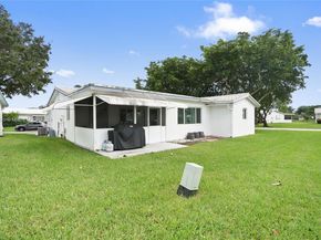 1051 NW 88th Way, Plantation FL 33322