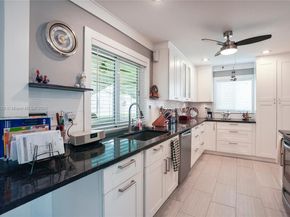 1051 NW 88th Way, Plantation FL 33322