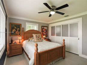 1051 NW 88th Way, Plantation FL 33322