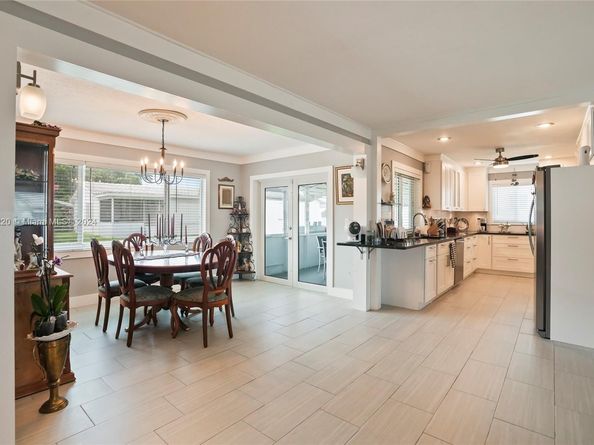1051 NW 88th Way, Plantation FL 33322