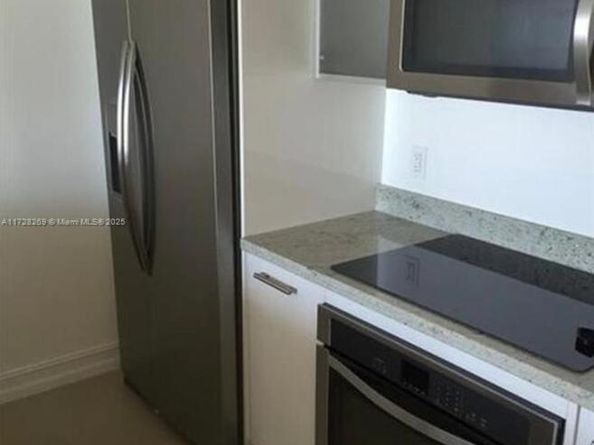 185 SW 7th St 2505, Miami FL 33130
