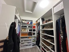 22952 SW 127th Ct 1, Miami FL 33170