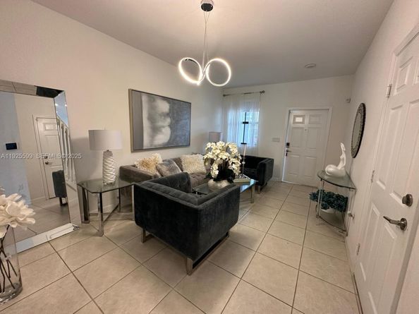 22952 SW 127th Ct 1, Miami FL 33170