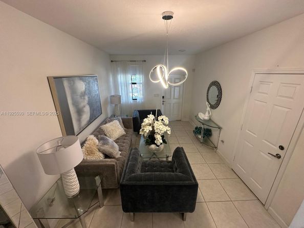 22952 SW 127th Ct 1, Miami FL 33170