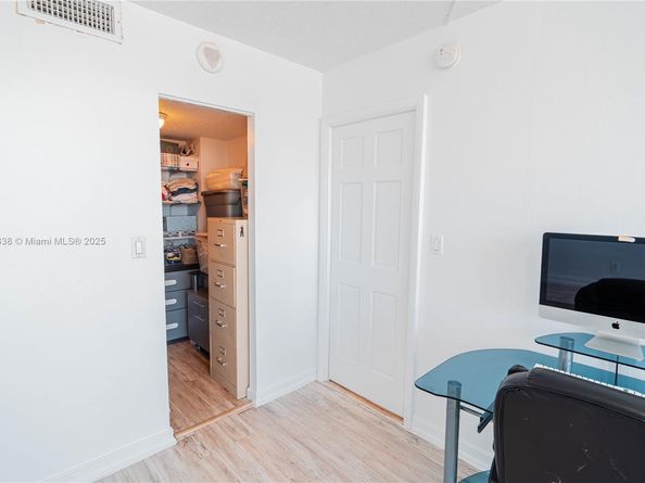 1817 S Ocean driv 918, Hallandale Beach FL 33009