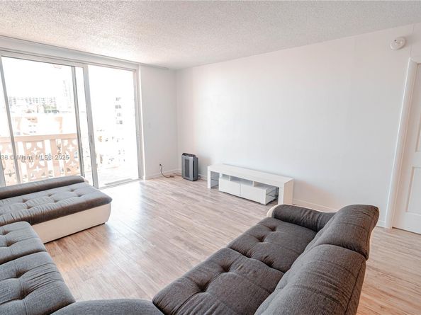 1817 S Ocean driv 918, Hallandale Beach FL 33009