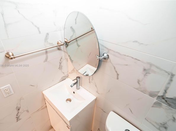 1817 S Ocean driv 918, Hallandale Beach FL 33009